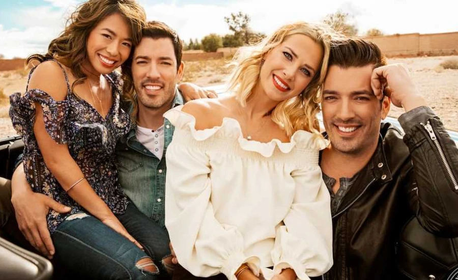 Kelsy Ully: Jonathan Scott Found Out His Marriage Was Over From a Facebook Status Update